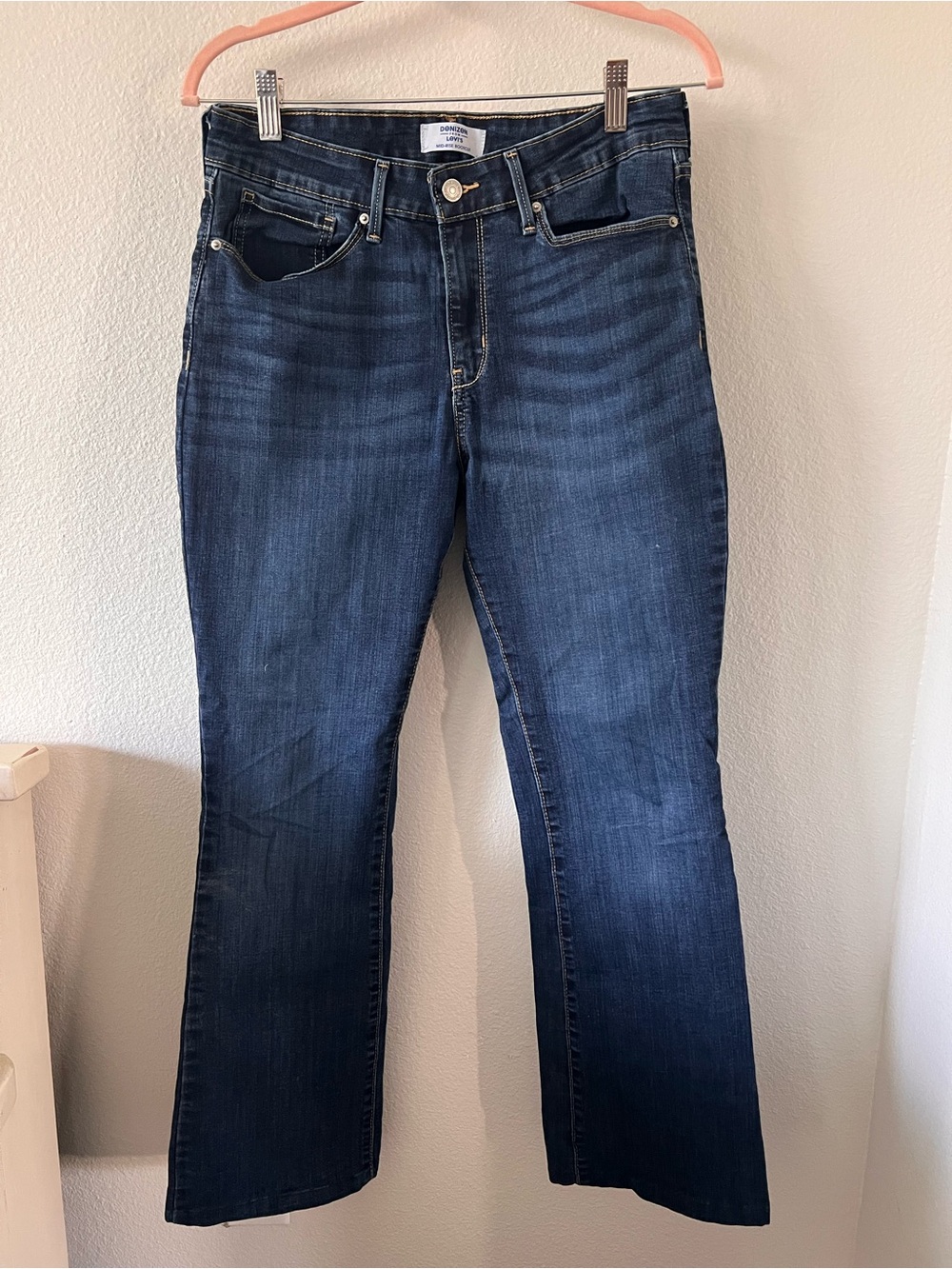 Denizen from Levi’s Classic Dark Blue Women's Jeans Mid-Rise Bootcut size 10